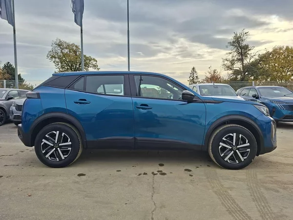 Peugeot 2008 STYLE Hybrid 136 e-DCS6 - foto 10
