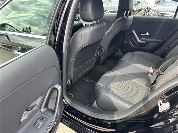 Mercedes-Benz Třídy A A 200 Progressive linie - foto 11
