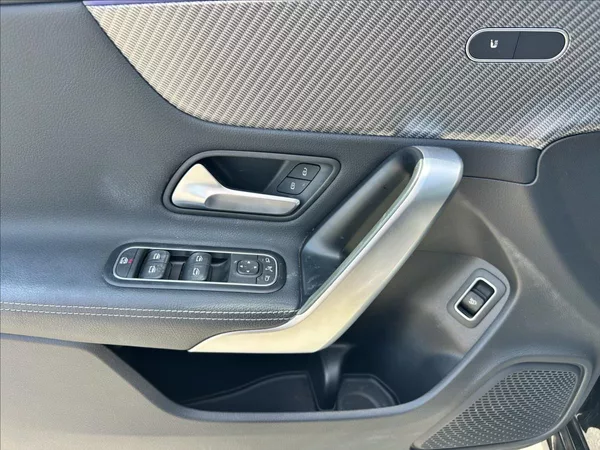 Mercedes-Benz CLA 200 kupé Progressive - foto 12