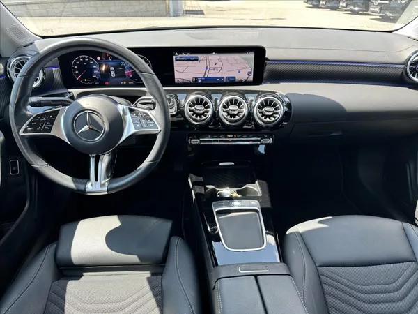 Mercedes-Benz CLA 200 kupé Progressive - foto 9