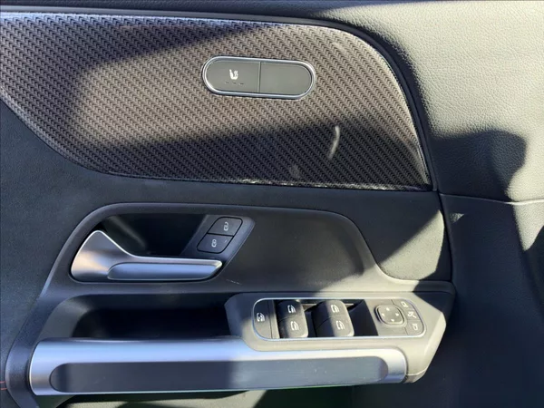 Mercedes-Benz GLB Mercedes AMG 35 4MATIC - foto 12