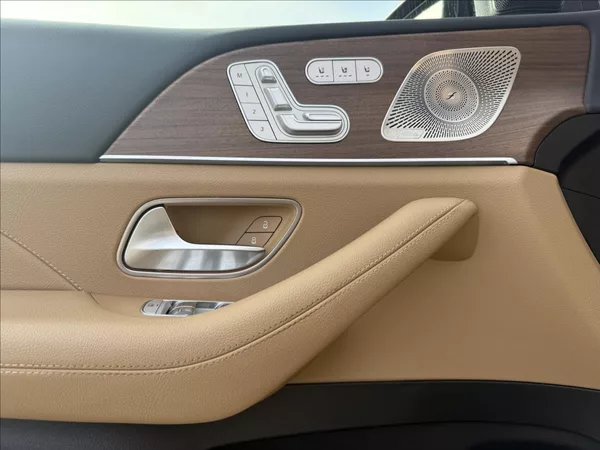 Mercedes-Benz GLS 450 4MATIC AMG linie - foto 13