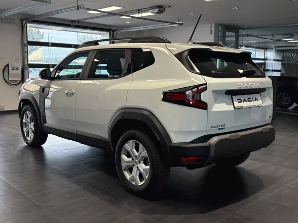 Dacia Duster expression hybrid 150 4x4 - foto 3
