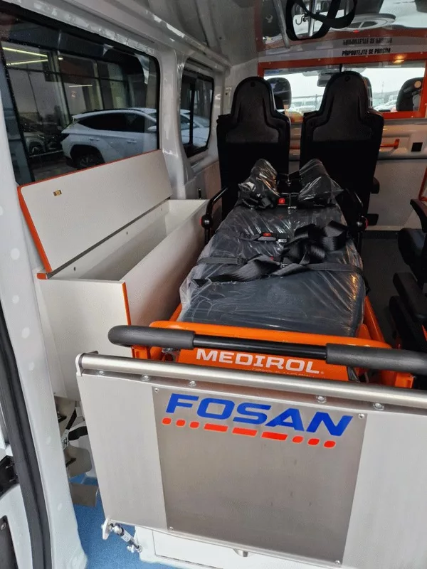 Renault Trafic Sanitka Furgon - foto 10