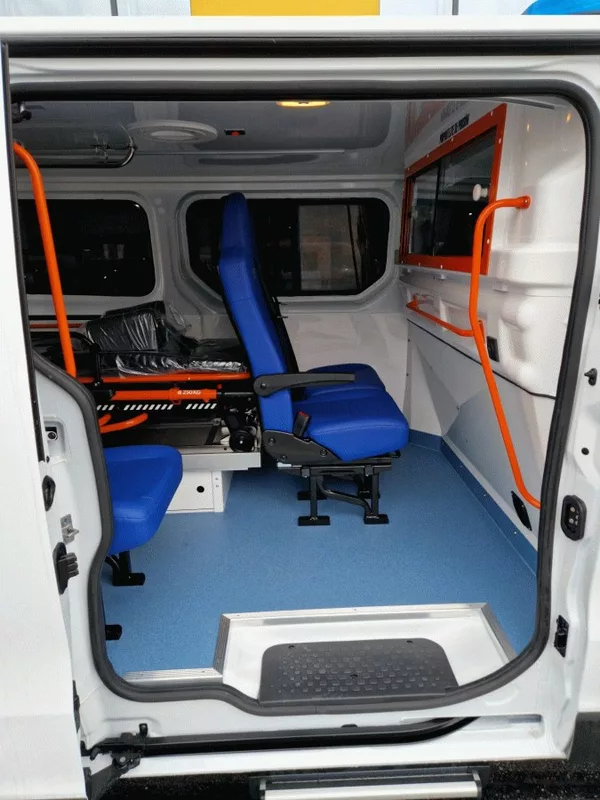 Renault Trafic Sanitka Furgon - foto 16