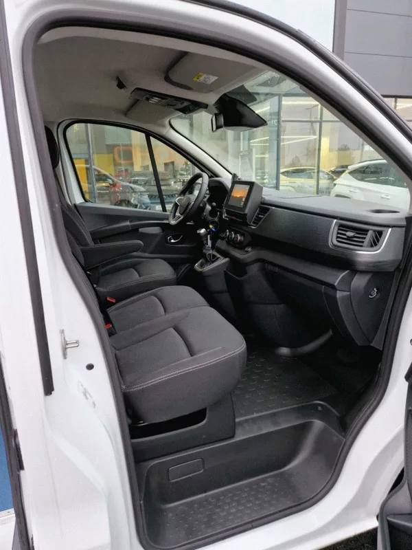 Renault Trafic Sanitka Furgon - foto 18