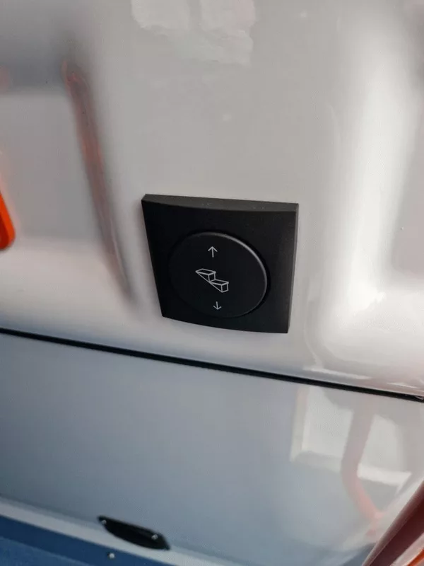 Renault Trafic Sanitka Furgon - foto 19