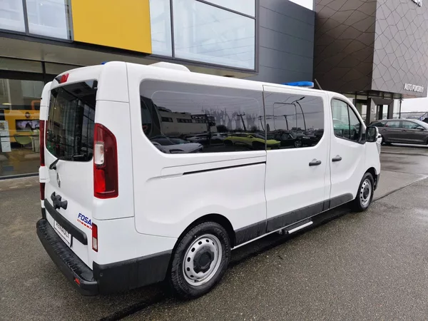 Renault Trafic Sanitka Furgon - foto 7