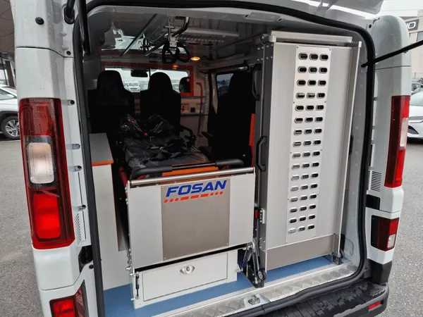 Renault Trafic Sanitka Furgon - foto 9