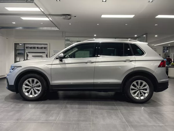Volkswagen Tiguan LIFE 1,5TSI 150k - foto 2