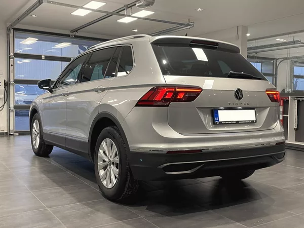Volkswagen Tiguan LIFE 1,5TSI 150k - foto 3
