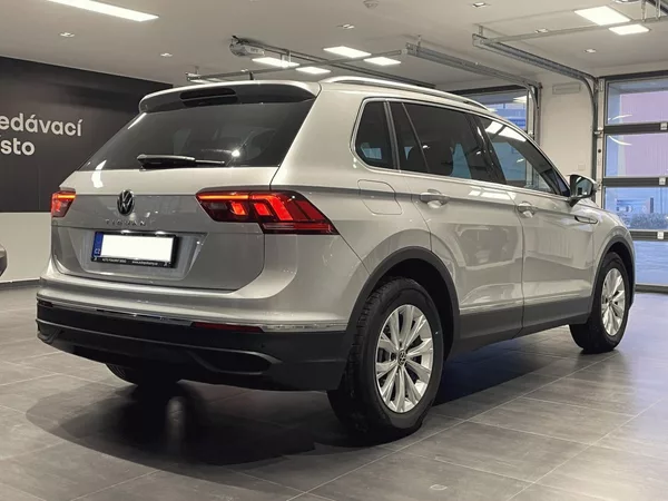 Volkswagen Tiguan LIFE 1,5TSI 150k - foto 4