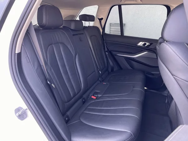 BMW X5 xDrive 40i AT 340k - foto 10