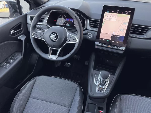 Renault Captur TECHNO 1,3TCe 160k EDC - foto 12