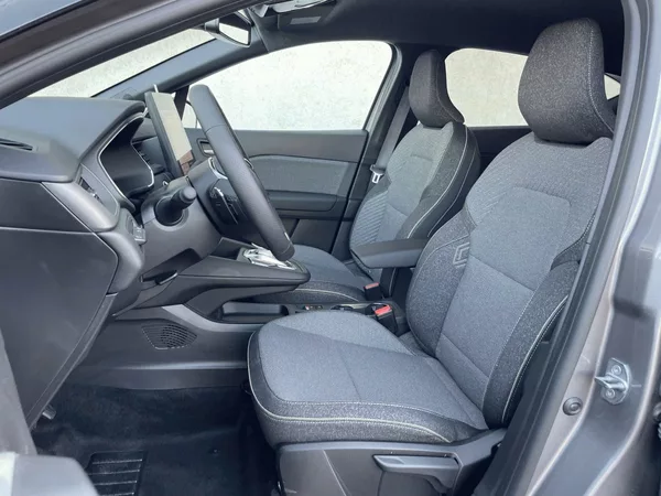 Renault Captur TECHNO 1,3TCe 160k EDC - foto 17