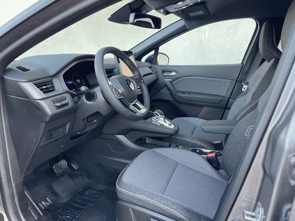 Renault Captur TECHNO 1,3TCe 160k EDC - foto 18