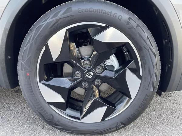 Renault Captur TECHNO 1,3TCe 160k EDC - foto 23