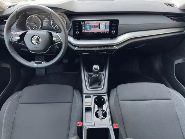 Škoda Octavia Combi Active 2,0TDI 115k - foto 10