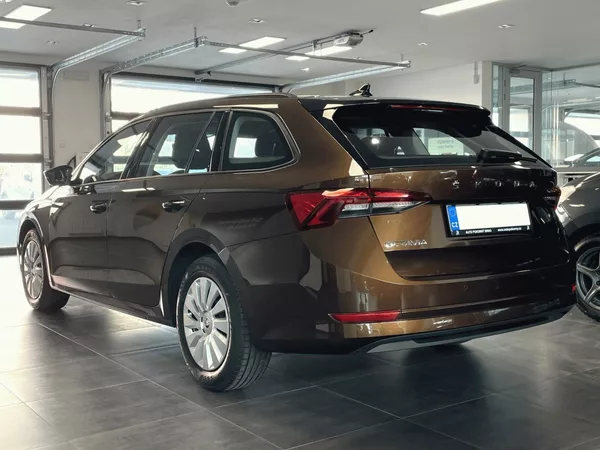 Škoda Octavia Combi Active 2,0TDI 115k - foto 2