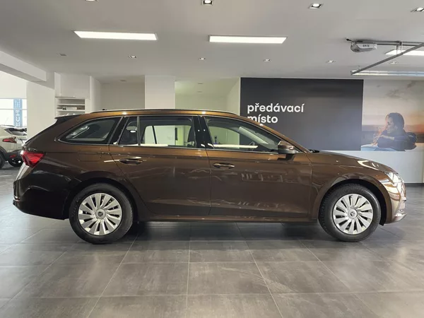 Škoda Octavia Combi Active 2,0TDI 115k - foto 4