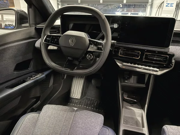 Renault 4 E-TECH techno 150 k comfort range - foto 10