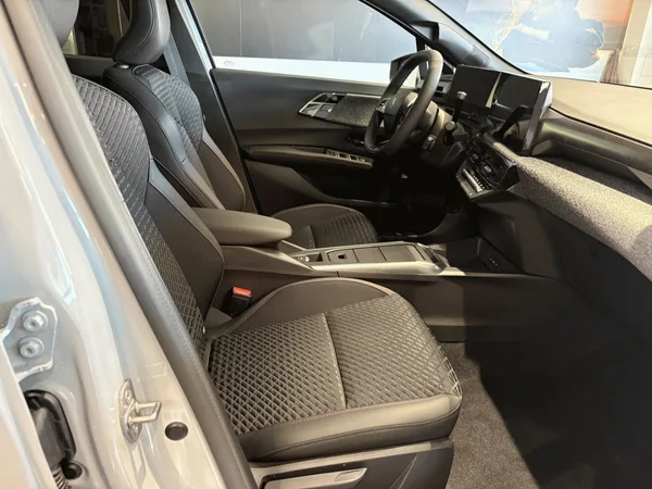 Renault Clio techno full hybrid E-Tech 160 - foto 6