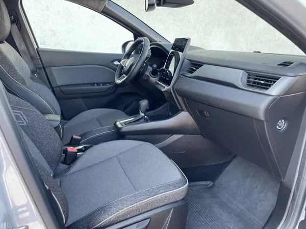 Renault Captur TECHNO 1,3TCe 160k EDC - foto 7