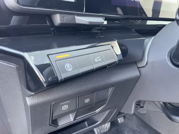 Renault Austral TECHNO fullhybrid E-Tech200 - foto 24