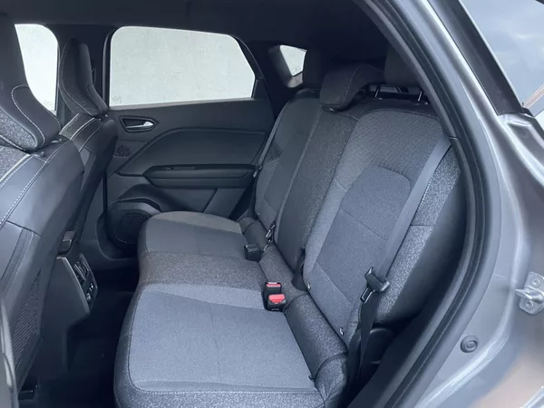 Renault Captur TECHNO 1,3TCe 160k EDC - foto 16