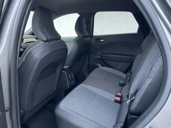 Renault Captur TECHNO 1,3TCe 160k EDC - foto 17