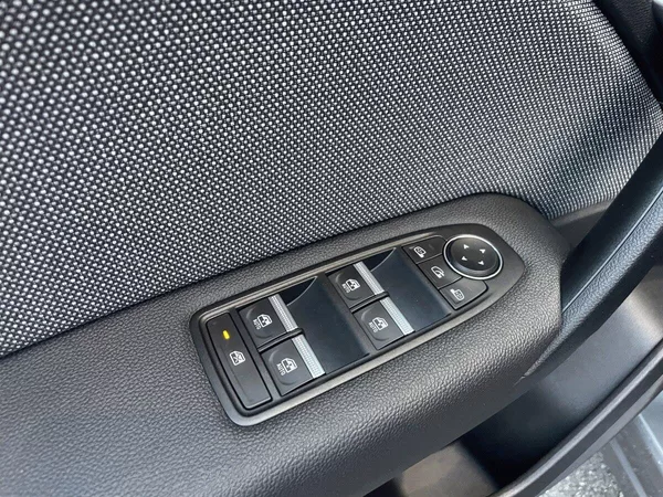 Renault Captur TECHNO 1,3TCe 160k EDC - foto 22