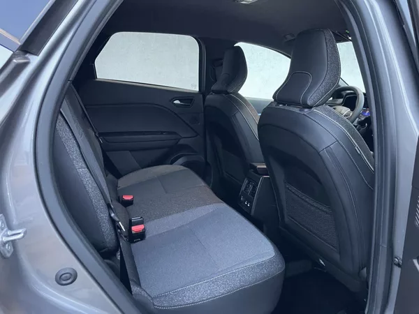 Renault Captur TECHNO 1,3TCe 160k EDC - foto 9