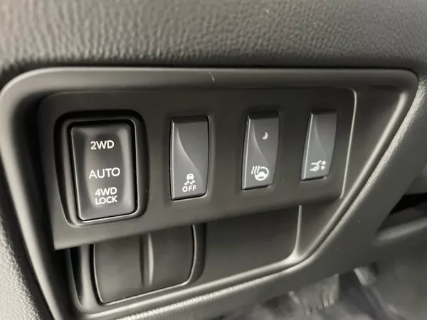 Renault Koleos INITIALE PARIS 2,0dCi 175k Xtr - foto 23