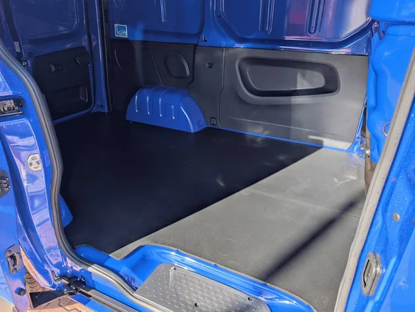 Renault Trafic L1H1 do 2,5t Furgon - foto 3