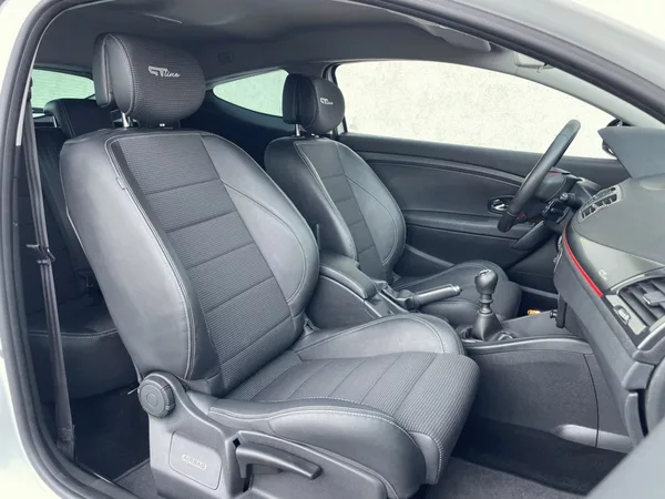 Renault Mégane Coupé GT LINE 1,4TCe 130k - foto 8