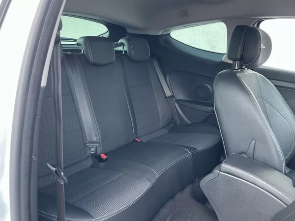 Renault Mégane Coupé GT LINE 1,4TCe 130k - foto 9