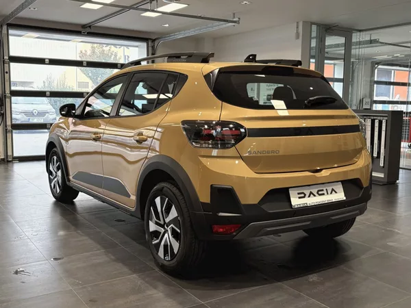 Dacia Sandero Stepway Expression Eco-G 120 - foto 2