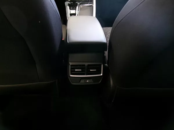 MG ZS HEV+ Emotion - foto 11