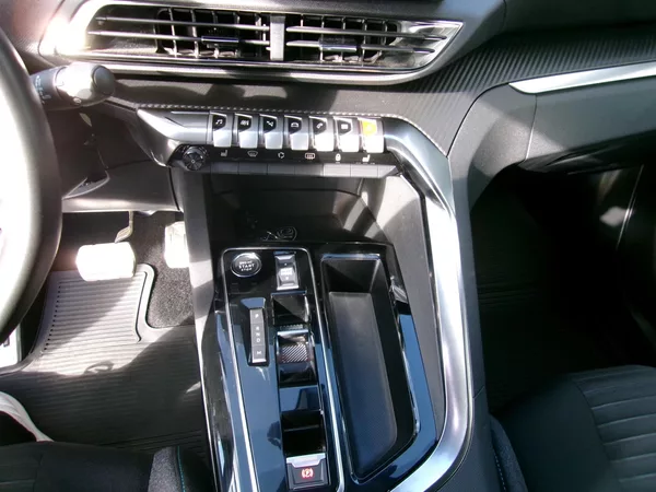 Peugeot 5008 7míst aut. ZÁRUKA - foto 16