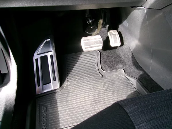 Peugeot 5008 7míst aut. ZÁRUKA - foto 19