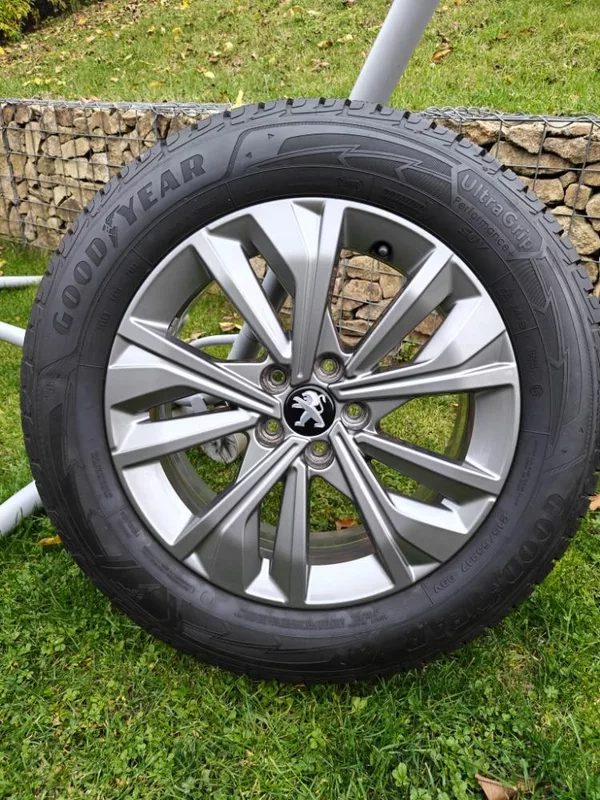 Peugeot 5008 7míst aut. ZÁRUKA - foto 22