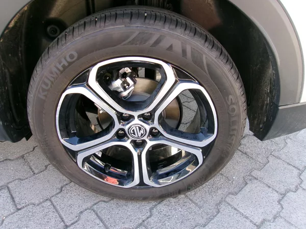 MG ZS Hybrid+ - foto 5