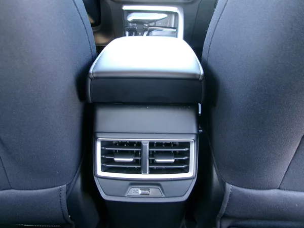 MG ZS Hybrid+ - foto 7