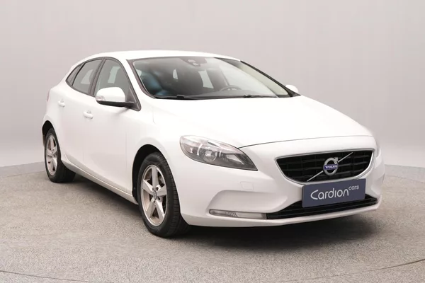 Volvo V40 D2 MOMENTUM CZ - foto 12