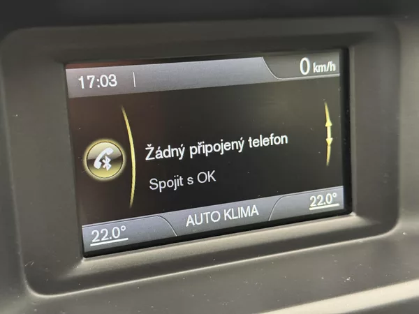 Volvo V40 D2 MOMENTUM CZ - foto 35
