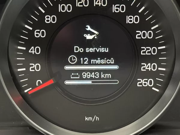 Volvo V40 D2 MOMENTUM CZ - foto 38
