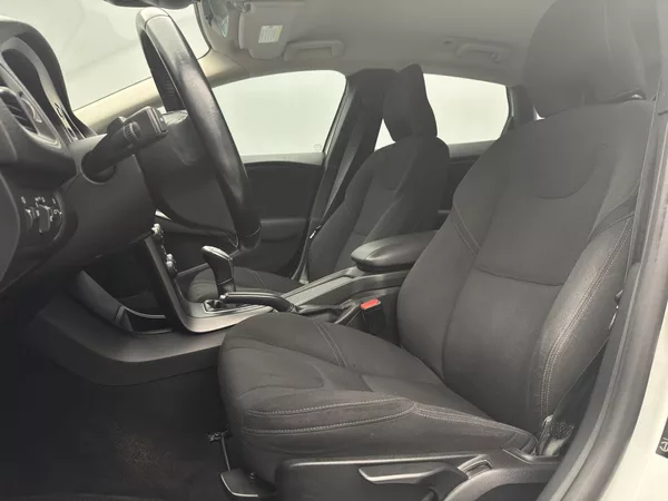 Volvo V40 D2 MOMENTUM CZ - foto 4