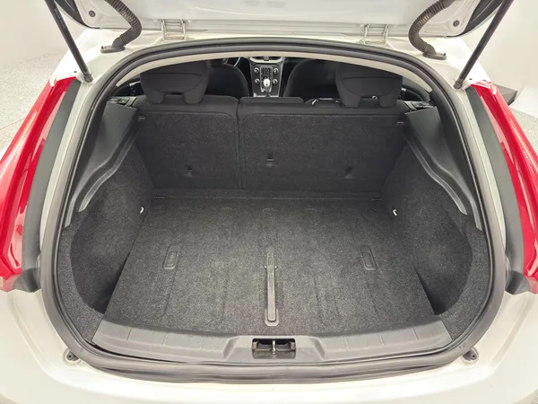 Volvo V40 D2 MOMENTUM CZ - foto 5
