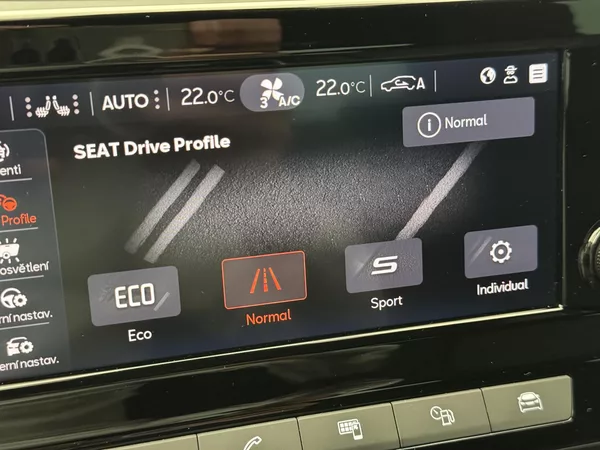 Seat Leon 1.5 TSI 110kW FR CZ - foto 42