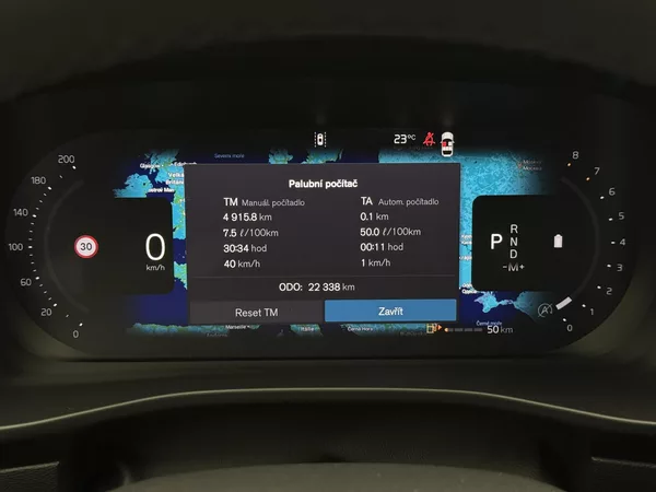 Volvo XC40 B3 CORE AUT - foto 16